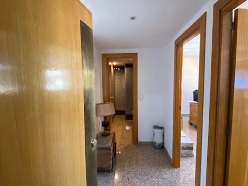 OFICINA COMILLAS HALL